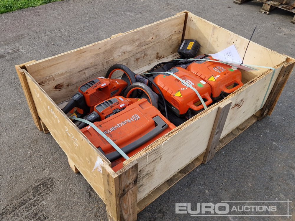 Pallet of Husqvarna Garden Equipment, Hedge Trimmer - Matériel de chantier: photos 4 Pallet of Husqvarna Garden Equipment, Hedge Trimmer - Matériel de chantier: photos 4