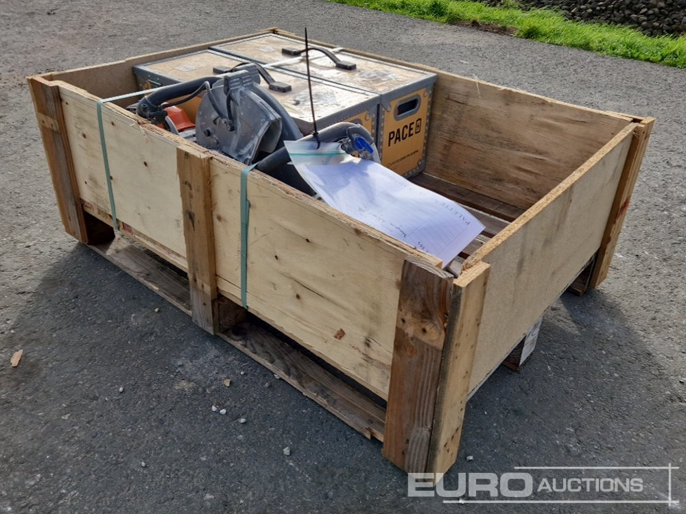 Pallet of Husqvarna Quick Cut Saws, Battery Power Kit - Travaux routiers: photos 4 Pallet of Husqvarna Quick Cut Saws, Battery Power Kit - Travaux routiers: photos 4