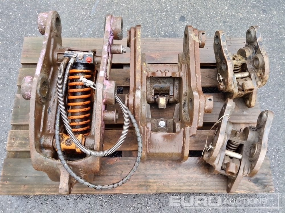 QH to suit Mini Excavator (4 of) - Attache rapide: photos 5 QH to suit Mini Excavator (4 of) - Attache rapide: photos 5