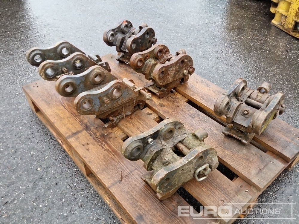 QH to suit Mini Excavator (6 of) - Attache rapide: photos 3 QH to suit Mini Excavator (6 of) - Attache rapide: photos 3