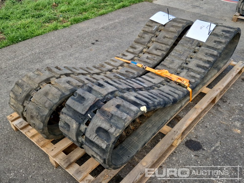 Rubber Tracks (2 of) - Chenille pour Engins de chantier: photos 1 Rubber Tracks (2 of) - Chenille pour Engins de chantier: photos 1