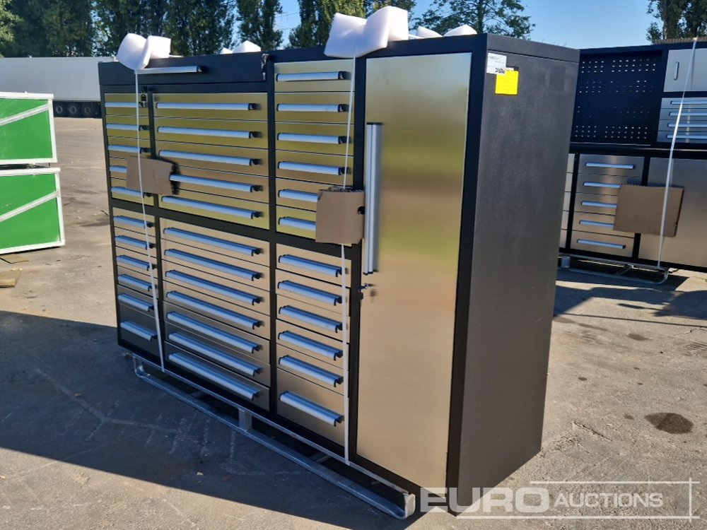 Stainless Tool Cabinet - Équipement de garage: photos 1 Stainless Tool Cabinet - Équipement de garage: photos 1