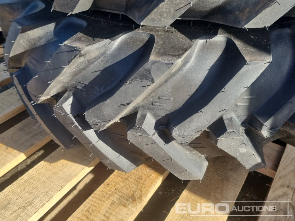 Unused Mitas 10.0/75-15.3 Tyre & Rim (2 of) - Pneu: photos 5 Unused Mitas 10.0/75-15.3 Tyre & Rim (2 of) - Pneu: photos 5