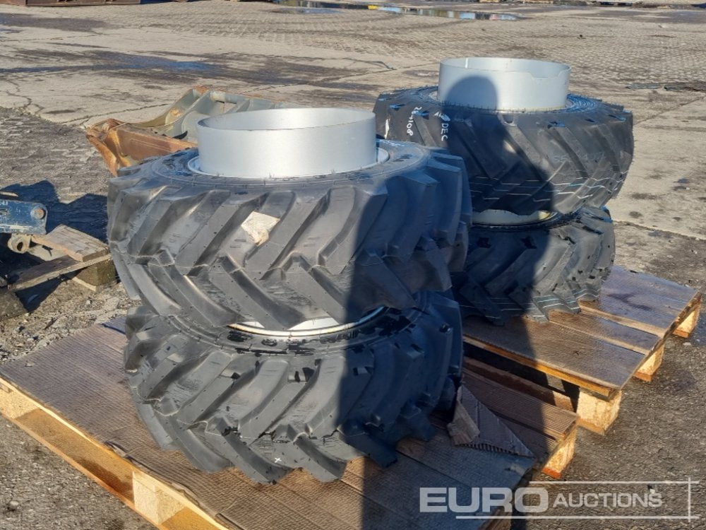 Unused Mitas 10.0/75-15.3 Tyre & Rim (2 of), BKT 10.0/75-15.3 Tyre & Rim (2 of) - Pneu: photos 4 Unused Mitas 10.0/75-15.3 Tyre & Rim (2 of), BKT 10.0/75-15.3 Tyre & Rim (2 of) - Pneu: photos 4