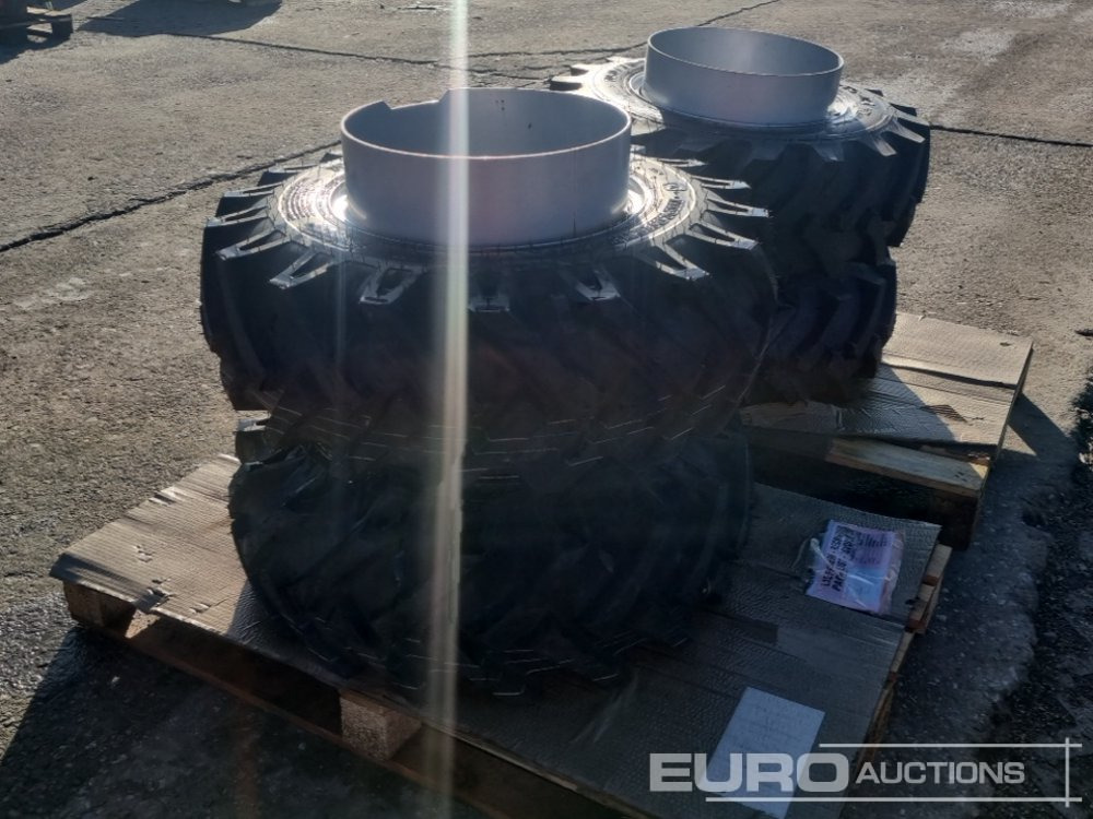 Unused Mitas 10.0/75-15.3 Tyre & Rim (2 of), BKT 10.0/75-15.3 Tyre & Rim (2 of) - Pneu: photos 2 Unused Mitas 10.0/75-15.3 Tyre & Rim (2 of), BKT 10.0/75-15.3 Tyre & Rim (2 of) - Pneu: photos 2
