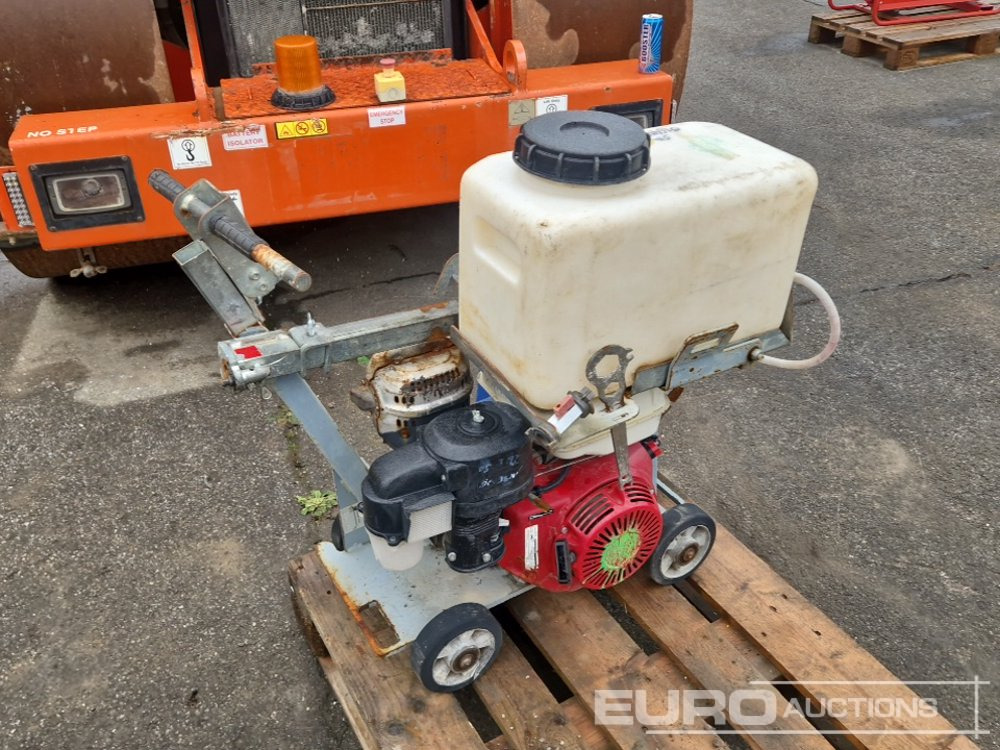 Walk Behind Asphalt Saw - Travaux routiers: photos 3 Walk Behind Asphalt Saw - Travaux routiers: photos 3