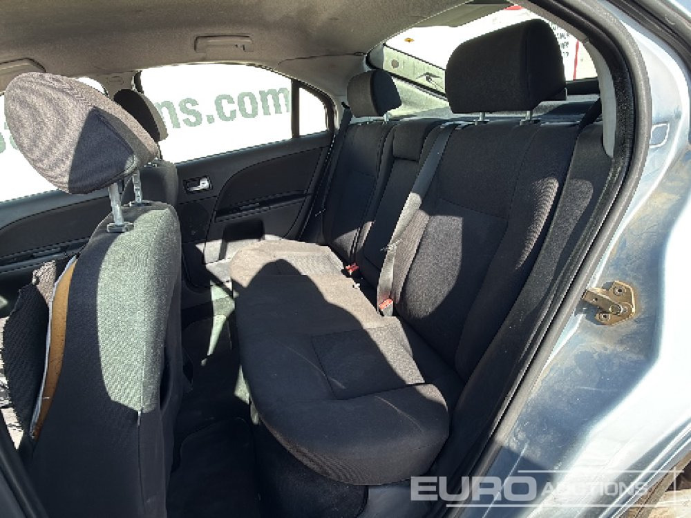 Voiture 2004 Ford Mondeo: photos 24 Voiture 2004 Ford Mondeo: photos 24