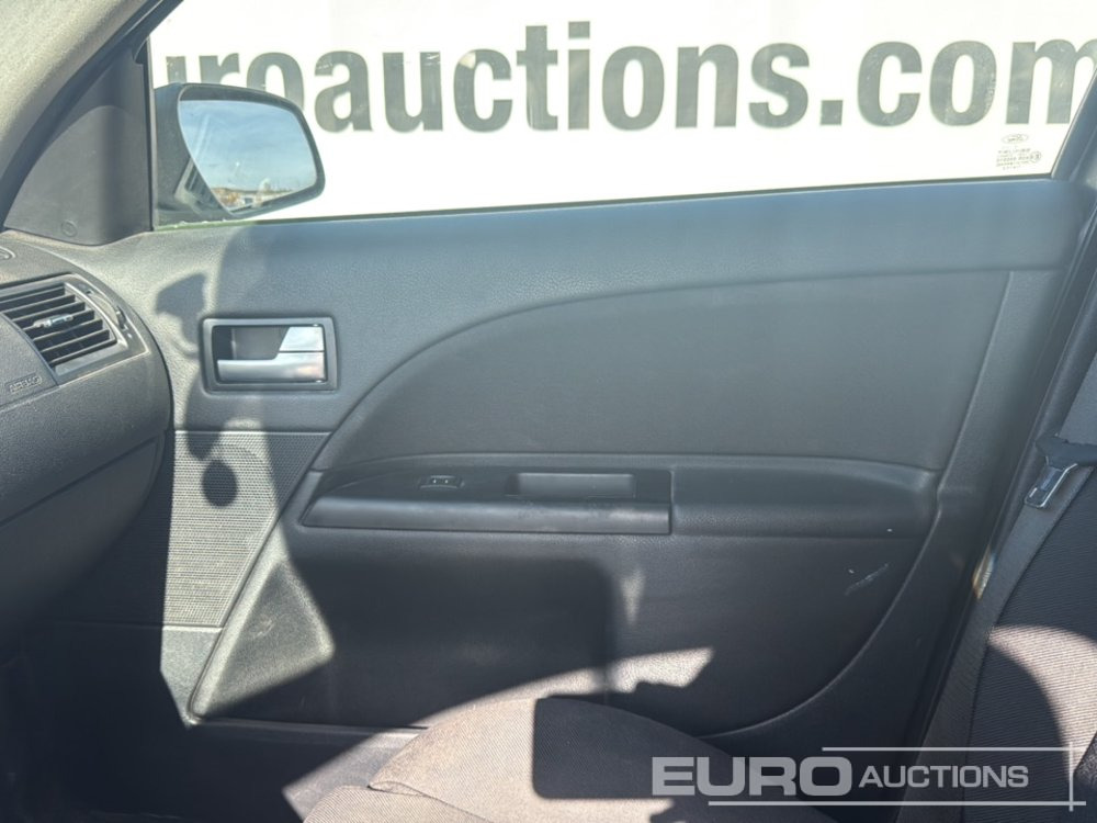 Voiture 2004 Ford Mondeo: photos 20 Voiture 2004 Ford Mondeo: photos 20