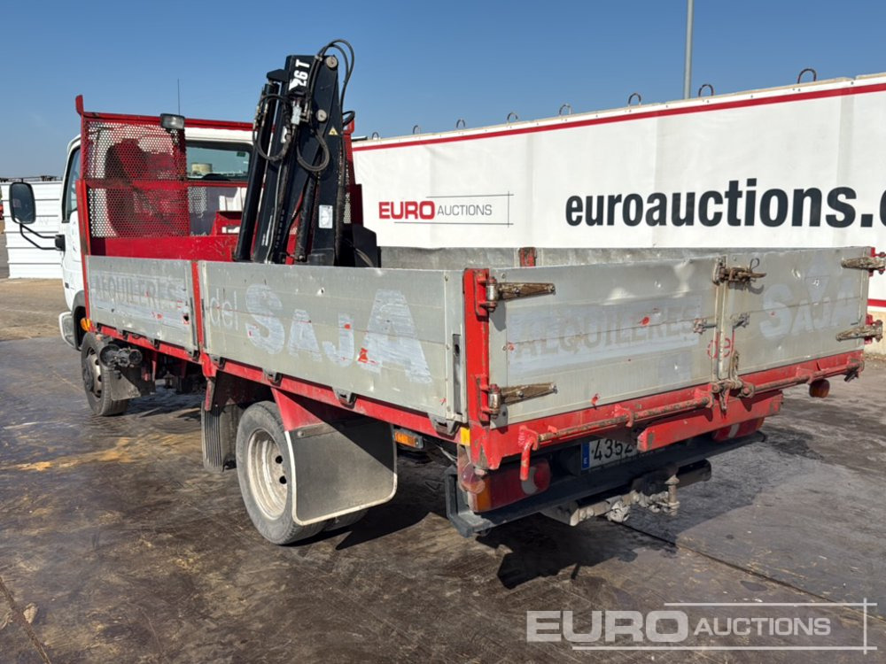 2004 Nissan Cabstar - Camion plateau: photos 3 2004 Nissan Cabstar - Camion plateau: photos 3