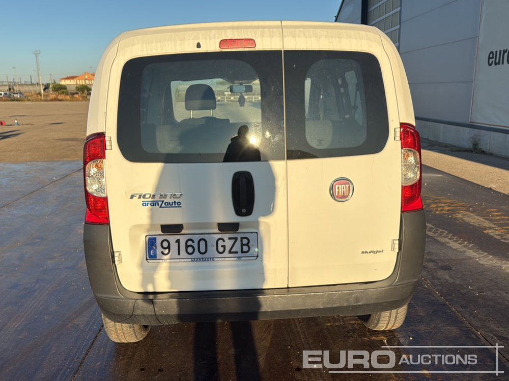2010 Fiat Fiorino - Fourgonnette, Utilitaire double cabine: photos 4 2010 Fiat Fiorino - Fourgonnette, Utilitaire double cabine: photos 4