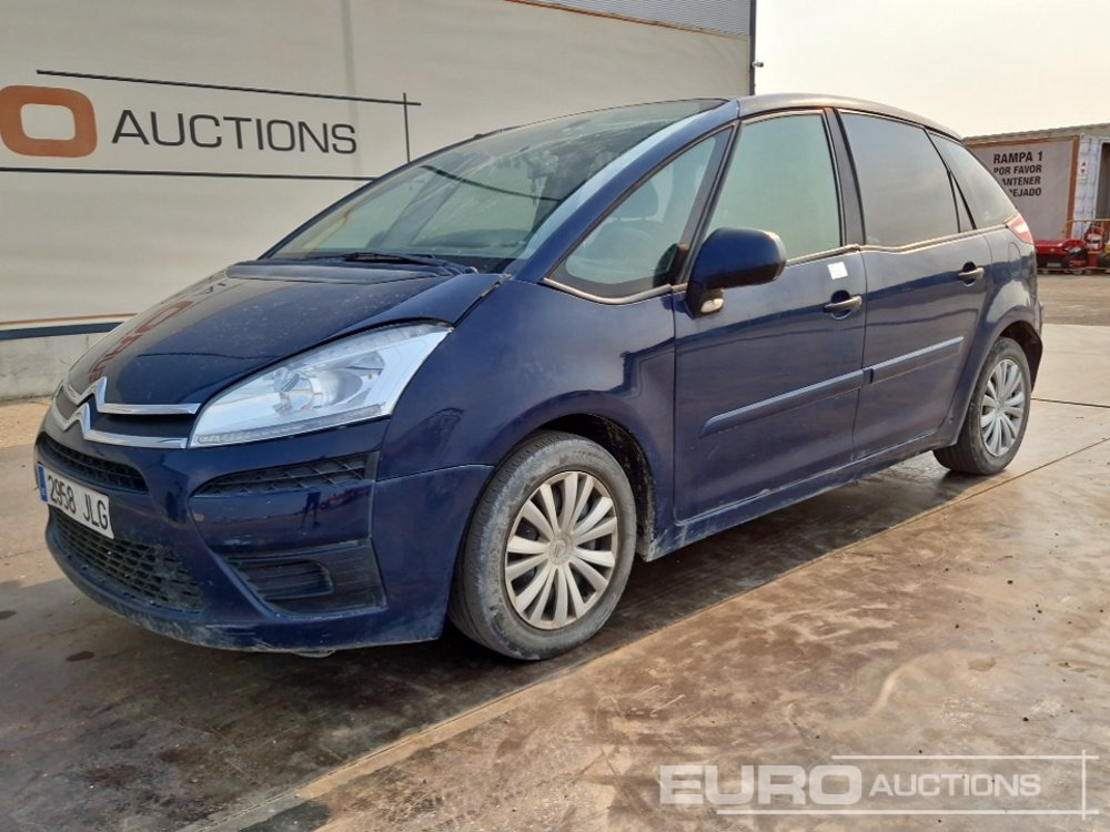 2011 Citroen C4 Picasso - Voiture: photos 1 2011 Citroen C4 Picasso - Voiture: photos 1