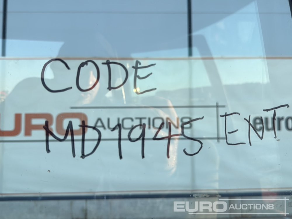 Chargeuse sur pneus 2013 JCB 406 B: photos 35