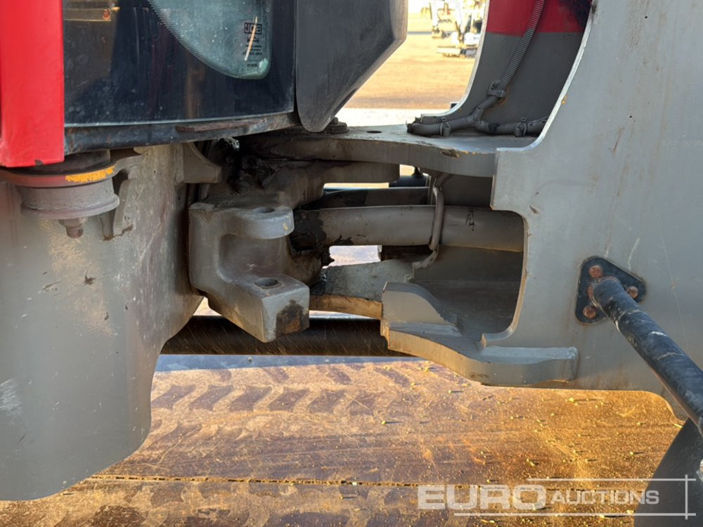 Chargeuse sur pneus 2013 JCB 406 B: photos 24