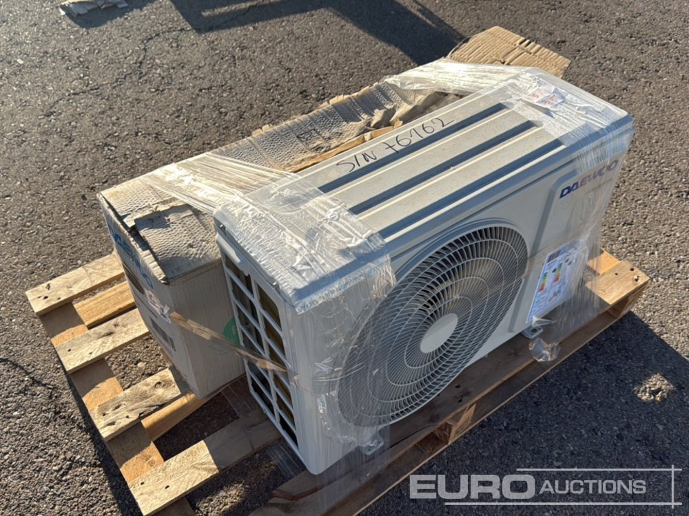 Daewoo Pallet of A/C Unit - Matériel de chantier: photos 1 Daewoo Pallet of A/C Unit - Matériel de chantier: photos 1