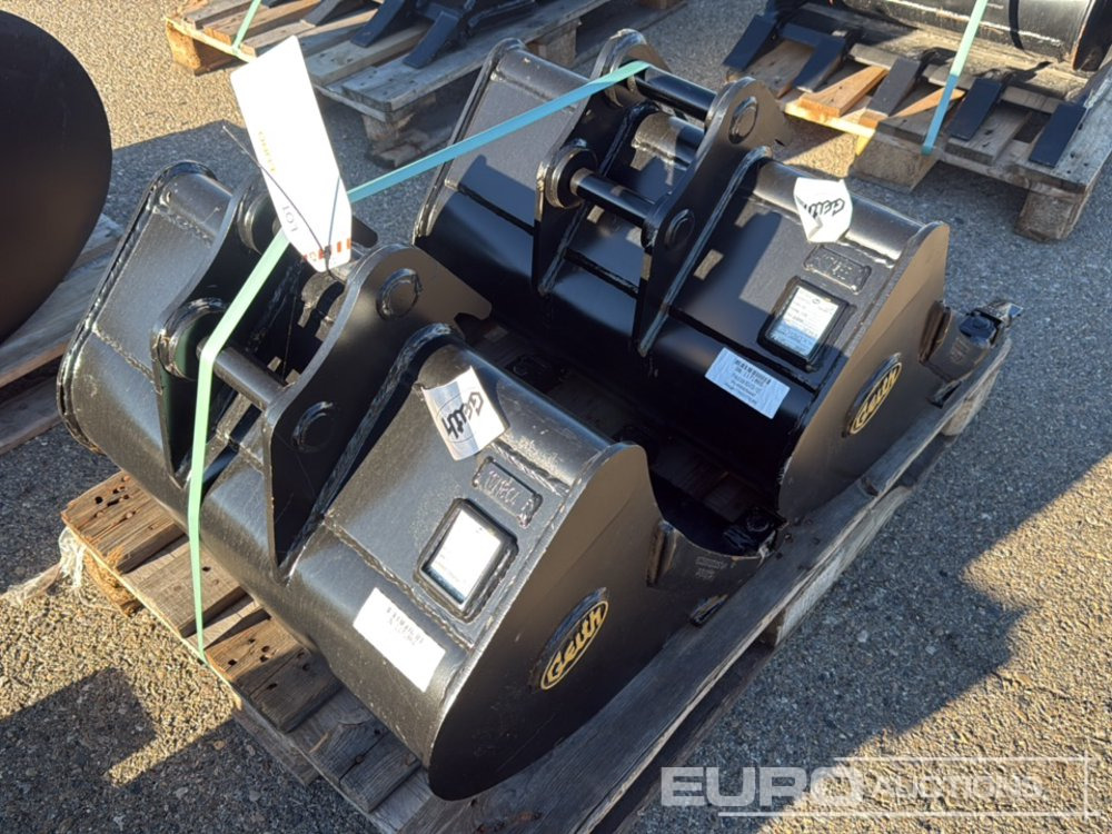 Geith Digging Bucket H03-0700-11702 to suit MCR1009 (S/Ns 1171864,1171865) (2 of) - Godet: photos 4 Geith Digging Bucket H03-0700-11702 to suit MCR1009 (S/Ns 1171864,1171865) (2 of) - Godet: photos 4