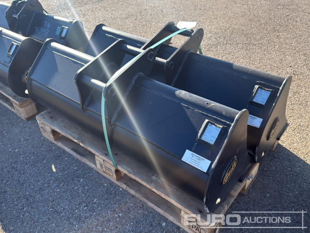 Geith Ditching Bucket G04-1200 to suit QR40 (S/Ns 1140857, 1140859) (2 of) - Godet: photos 2 Geith Ditching Bucket G04-1200 to suit QR40 (S/Ns 1140857, 1140859) (2 of) - Godet: photos 2