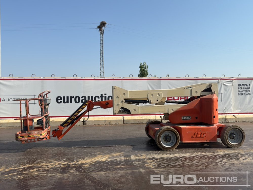 JLG E450AJ - Nacelle: photos 2 JLG E450AJ - Nacelle: photos 2