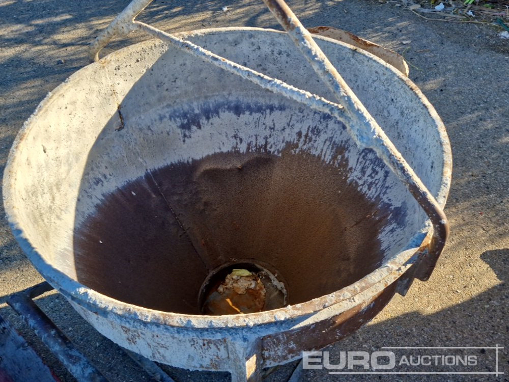 Metal Hopper - Matériel de chantier: photos 5 Metal Hopper - Matériel de chantier: photos 5