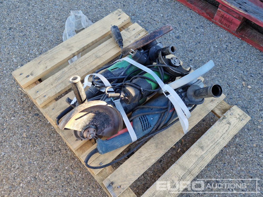 Pallet of Angle Grinder (4 of) - Matériel de chantier: photos 2 Pallet of Angle Grinder (4 of) - Matériel de chantier: photos 2