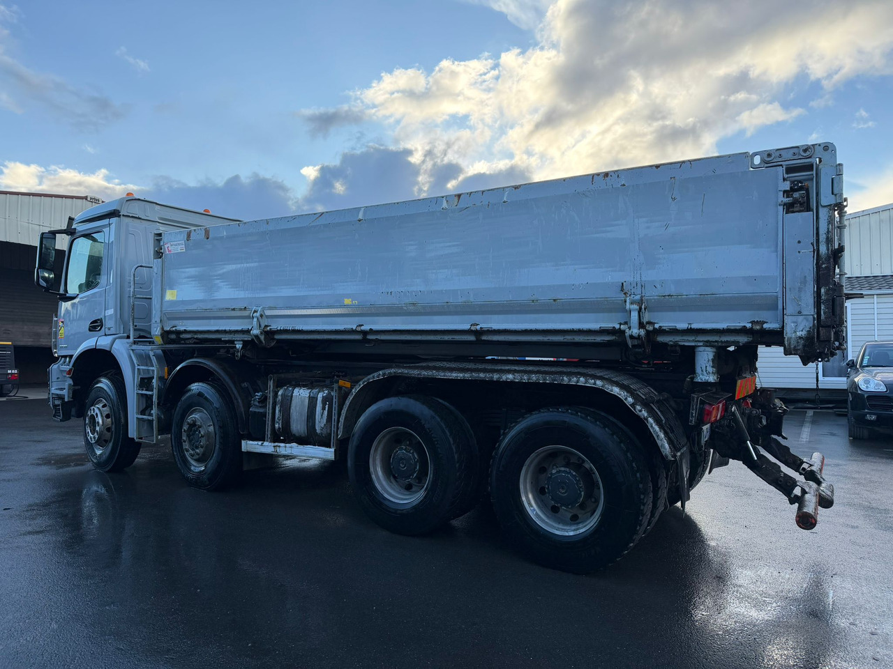 Camion benne Camion porteur bi-benne EM-584-QH: photos 12 Camion benne Camion porteur bi-benne EM-584-QH: photos 12