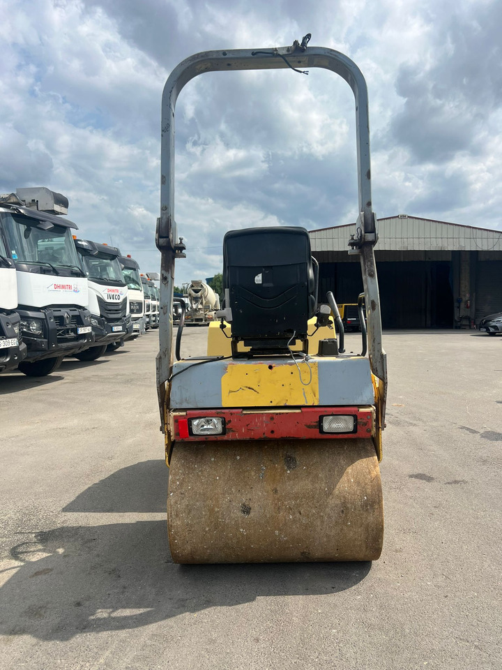 DYNAPAC CC102 - Compacteur à pieds de mouton/ Monocylindre: photos 3 DYNAPAC CC102 - Compacteur à pieds de mouton/ Monocylindre: photos 3