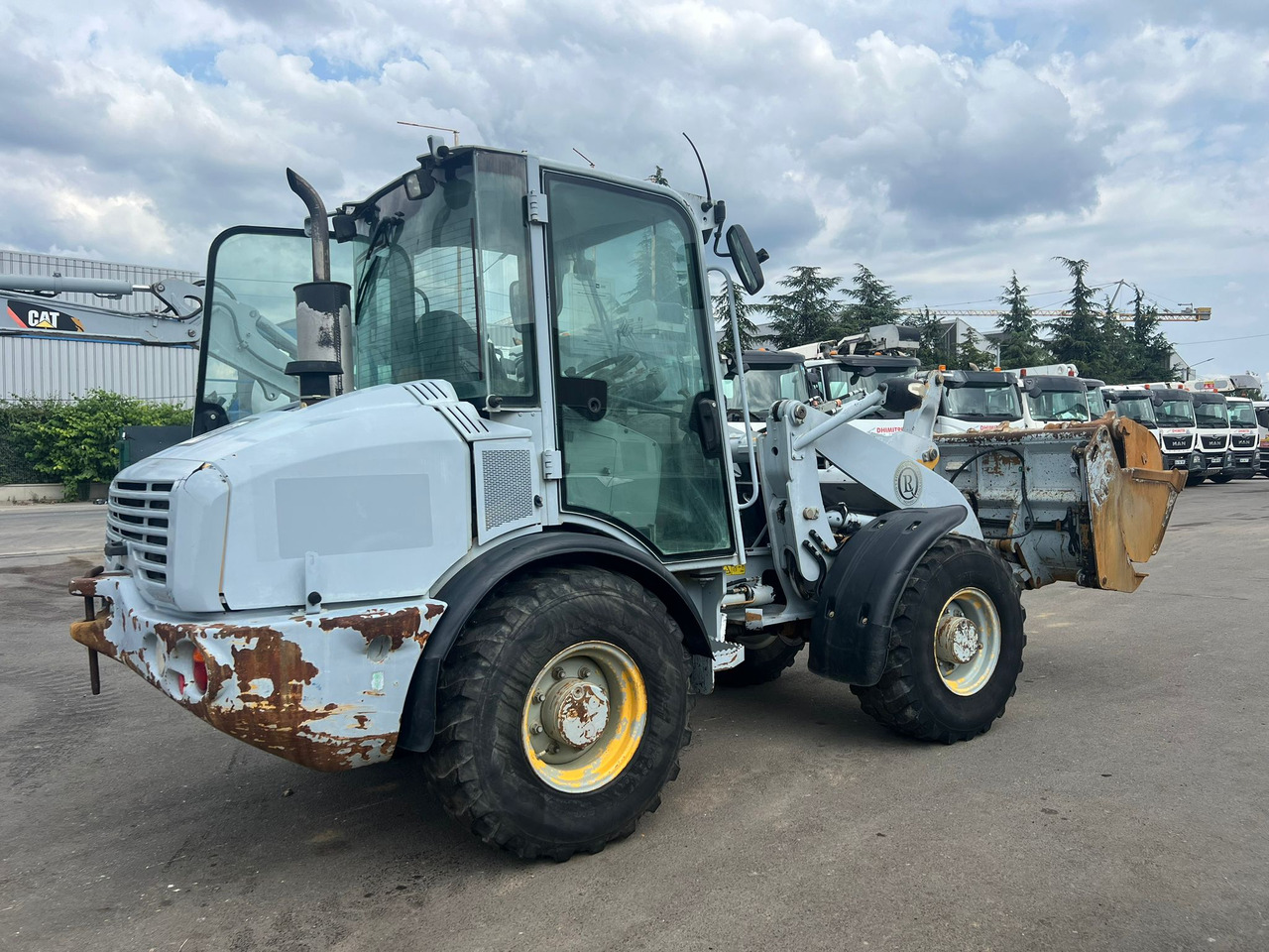 Mini chargeuse Caterpillar 906 - Valet de ferme: photos 3 Mini chargeuse Caterpillar 906 - Valet de ferme: photos 3