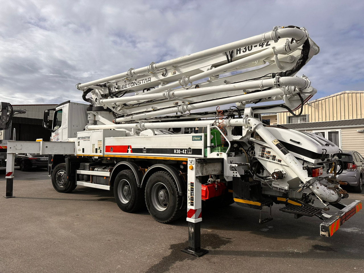 Pompe à béton BetonStar 30m avec cabine Mercedes Benz Arocs 2640 FY-472-KA Année 2021 - Camion pompe: photos 5 Pompe à béton BetonStar 30m avec cabine Mercedes Benz Arocs 2640 FY-472-KA Année 2021 - Camion pompe: photos 5
