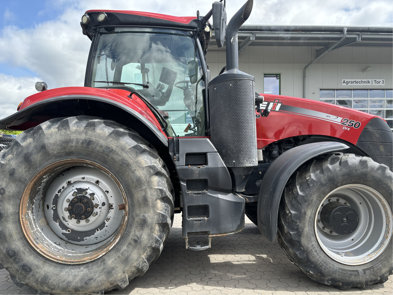Case IH CVX 310 - Tracteur agricole: photos 2 Case IH CVX 310 - Tracteur agricole: photos 2