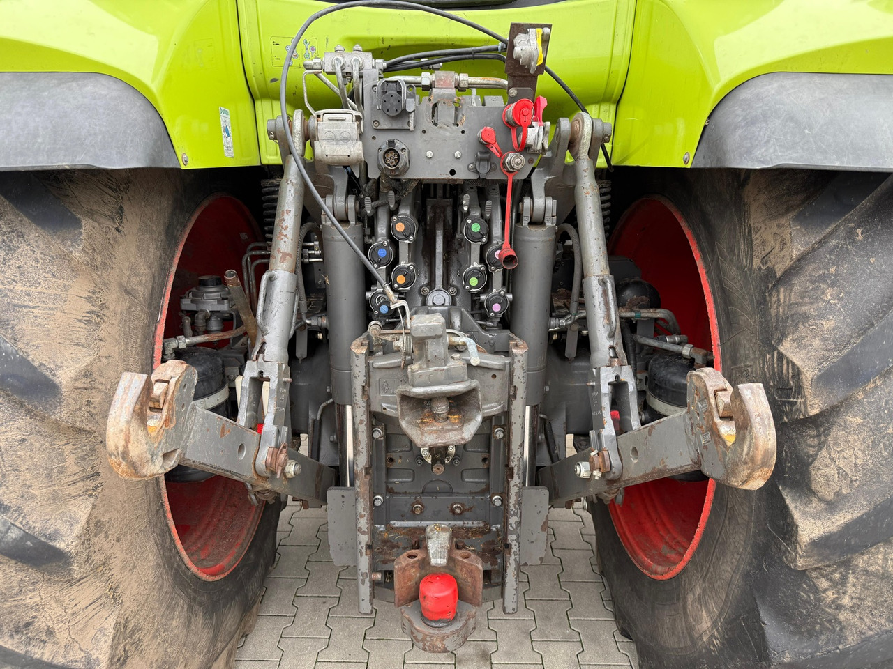 Claas Arion 650 C-Matic - Tracteur agricole: photos 3 Claas Arion 650 C-Matic - Tracteur agricole: photos 3