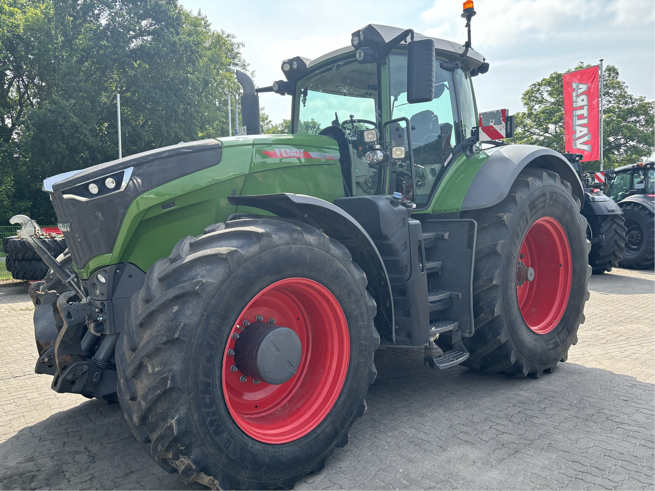 Fendt 1050 Vario Gen3 Profi Setting2 - Tracteur agricole: photos 1 Fendt 1050 Vario Gen3 Profi Setting2 - Tracteur agricole: photos 1
