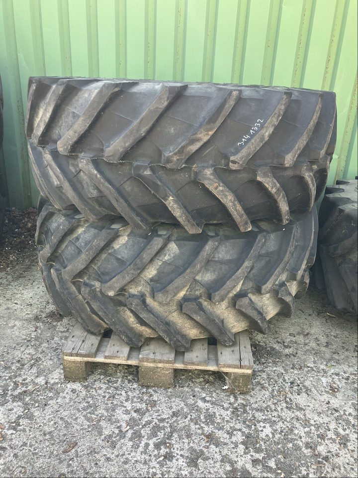 Fendt 2x Komplettrad 540/65R30 TB - Pneus et jantes: photos 1 Fendt 2x Komplettrad 540/65R30 TB - Pneus et jantes: photos 1