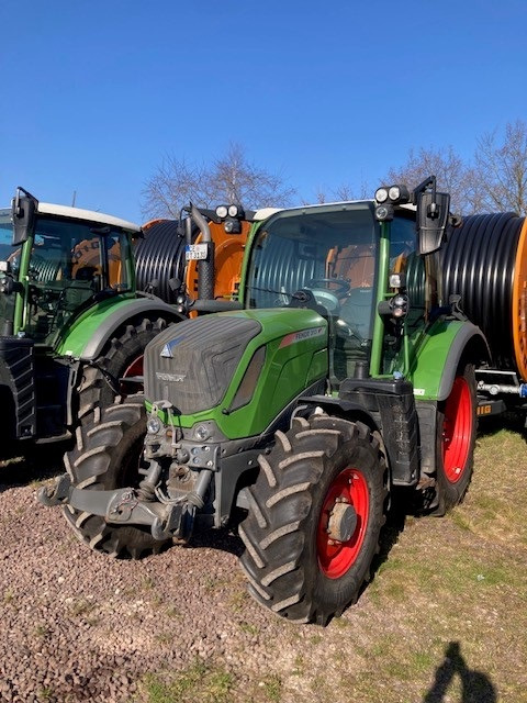 Fendt 313 Vario S4 - Tracteur agricole: photos 1 Fendt 313 Vario S4 - Tracteur agricole: photos 1