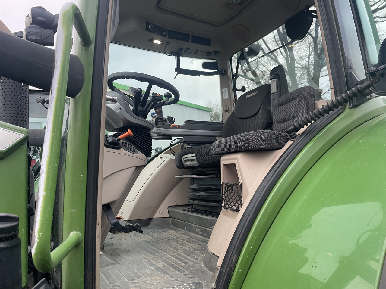 Fendt 718 Power Plus - Tracteur agricole: photos 5 Fendt 718 Power Plus - Tracteur agricole: photos 5