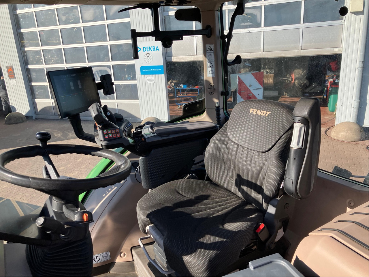 Fendt 718 Vario Gen6 ProfiPlus - Tracteur agricole: photos 3 Fendt 718 Vario Gen6 ProfiPlus - Tracteur agricole: photos 3