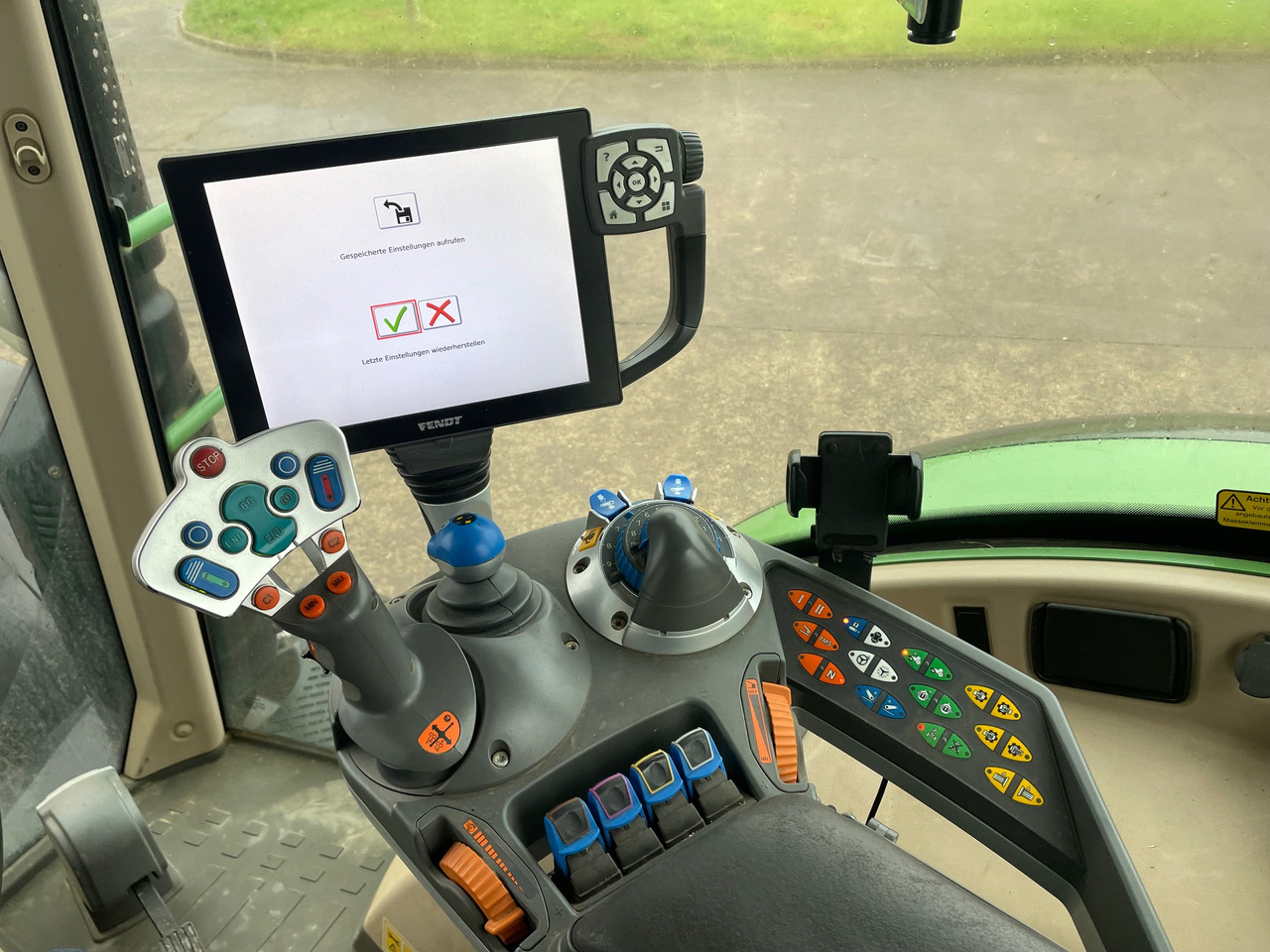 Fendt 718 Vario S4 ProfiPlus - Tracteur agricole: photos 3 Fendt 718 Vario S4 ProfiPlus - Tracteur agricole: photos 3