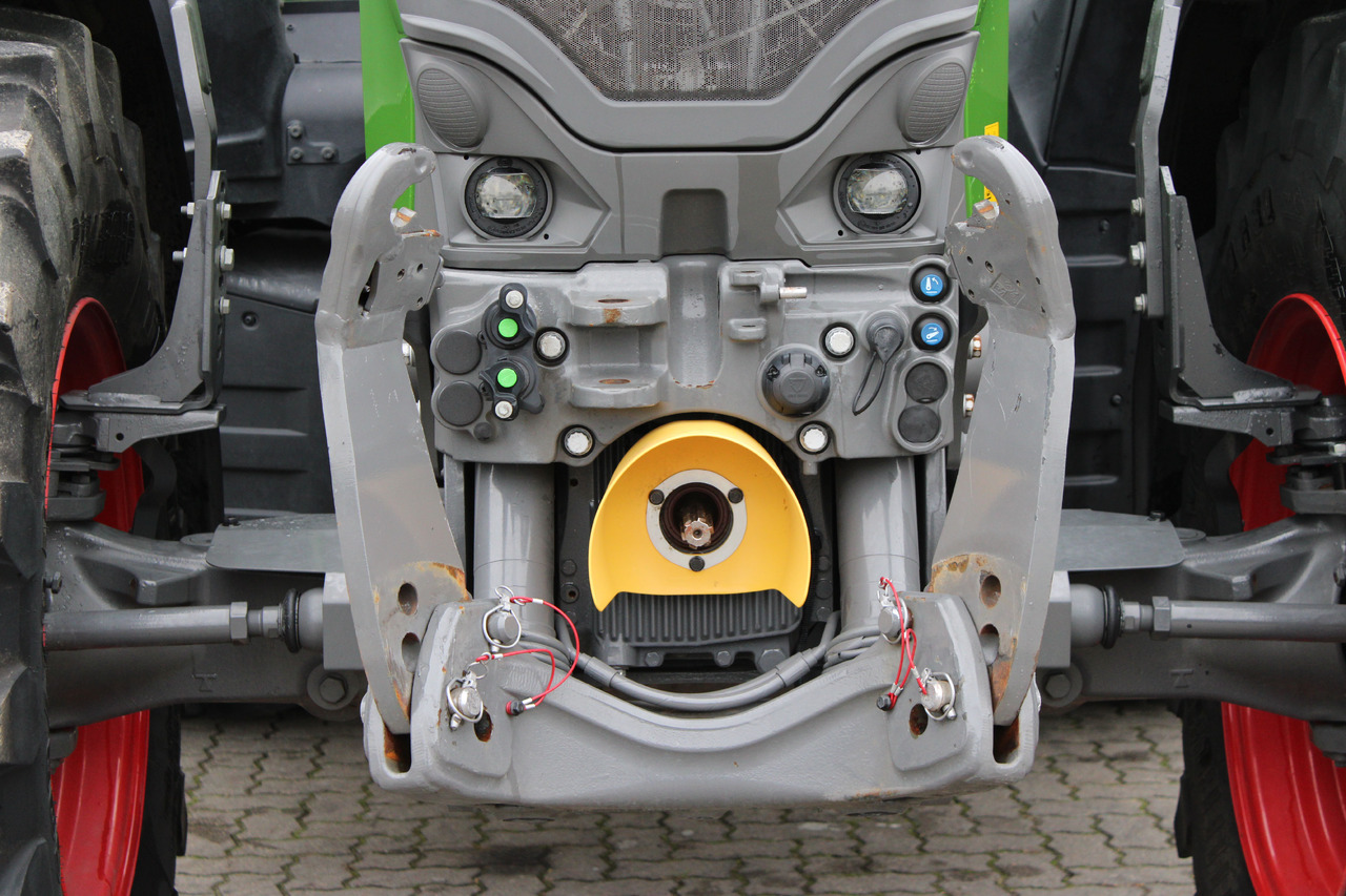 Tracteur agricole Fendt 726 Vario Gen7 Power Sett2: photos 14 Tracteur agricole Fendt 726 Vario Gen7 Power Sett2: photos 14