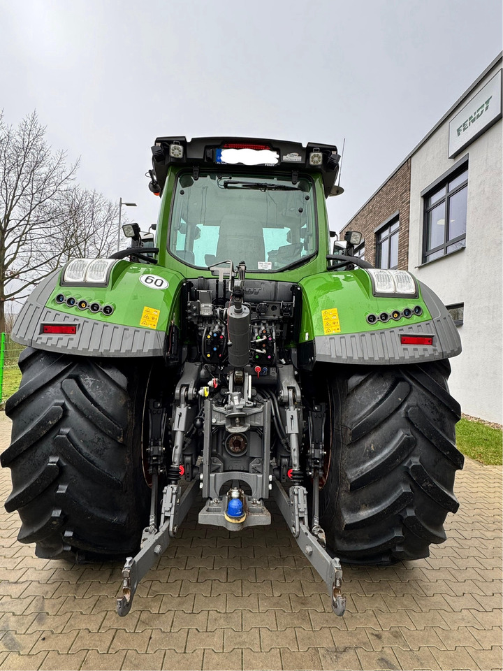 Fendt 933 Vario Gen6 Profi Plus - Tracteur agricole: photos 5 Fendt 933 Vario Gen6 Profi Plus - Tracteur agricole: photos 5