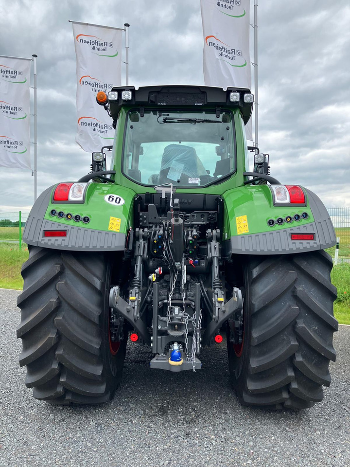 Fendt 936 Vario Gen7 Profi Setting2 - Tracteur agricole: photos 2 Fendt 936 Vario Gen7 Profi Setting2 - Tracteur agricole: photos 2