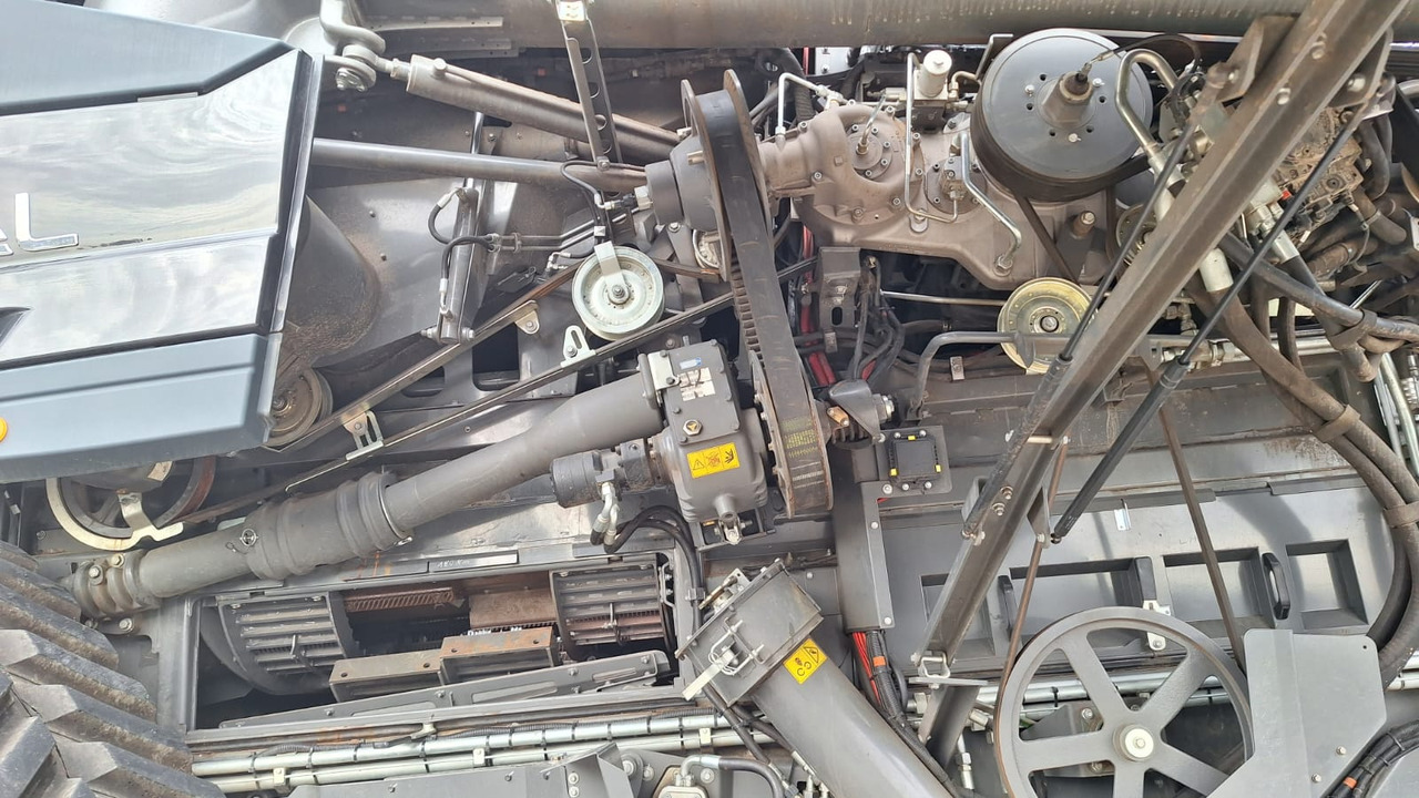 Fendt IDEAL 10T - Moissonneuse-batteuse: photos 5 Fendt IDEAL 10T - Moissonneuse-batteuse: photos 5