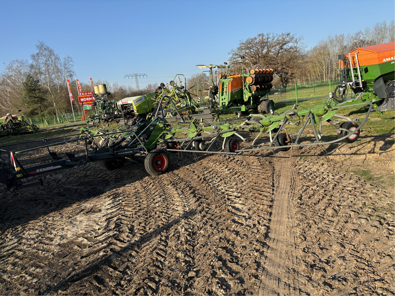 Fendt Twister 13010T - Faneuse: photos 2 Fendt Twister 13010T - Faneuse: photos 2