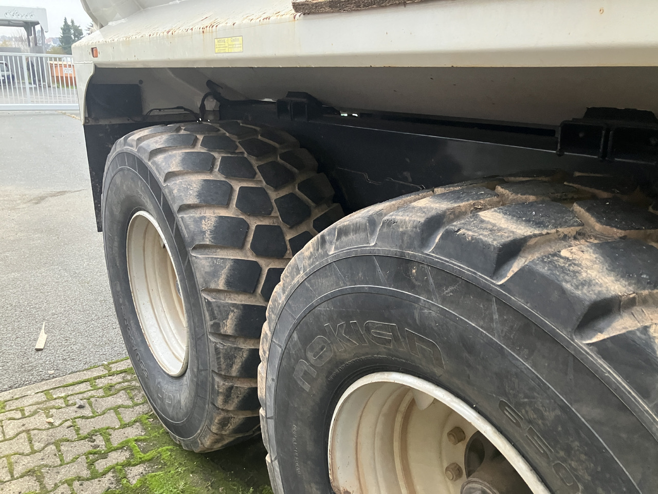 Fliegl Stone Master 252 Muldenkipper - Camion benne: photos 2 Fliegl Stone Master 252 Muldenkipper - Camion benne: photos 2