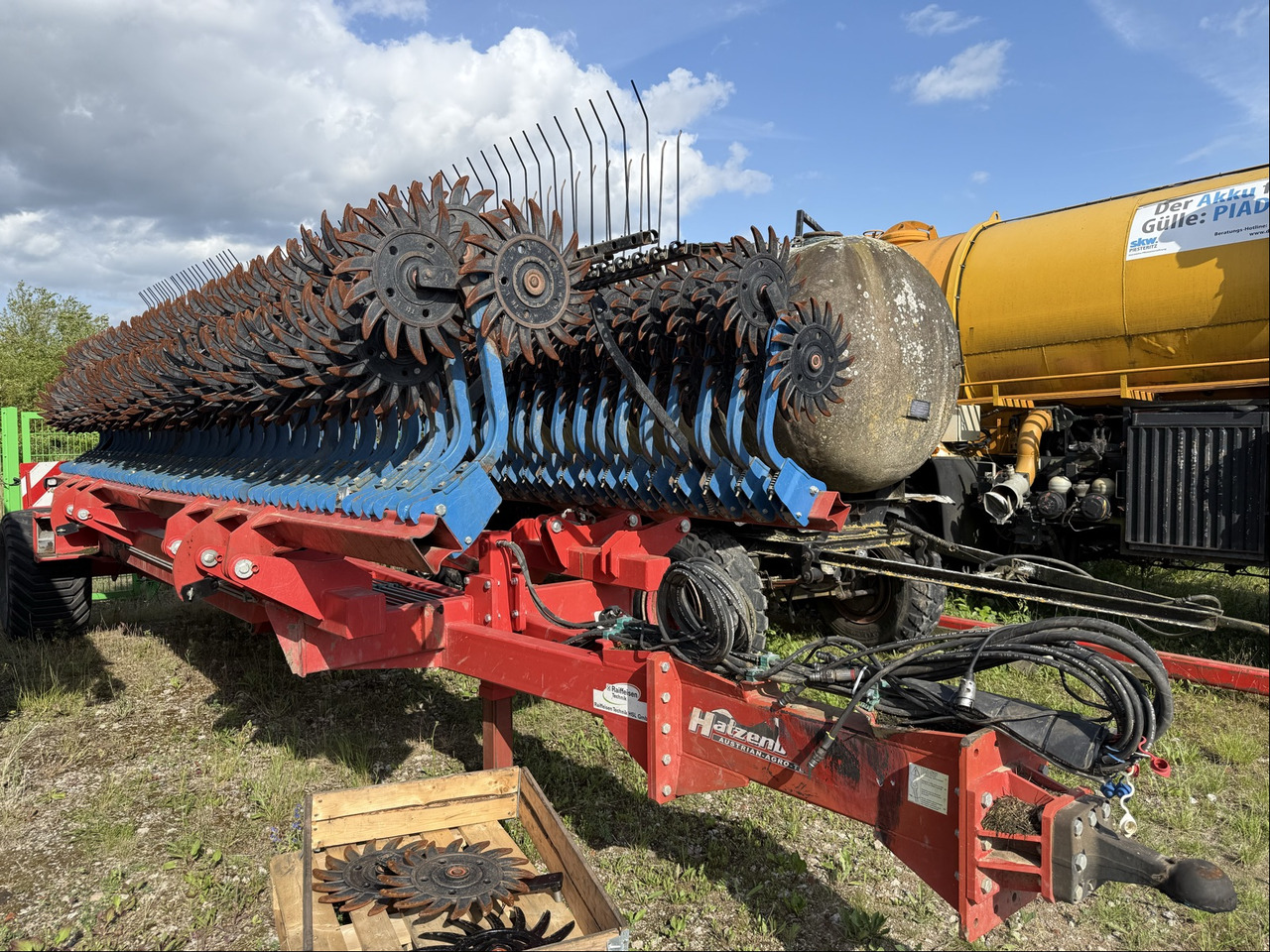 Hatzenbichler Rotorstriegel 12 - Matériel d'élevage: photos 5 Hatzenbichler Rotorstriegel 12 - Matériel d'élevage: photos 5