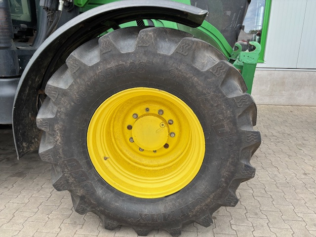 John Deere 6210 R - Tracteur agricole: photos 3 John Deere 6210 R - Tracteur agricole: photos 3