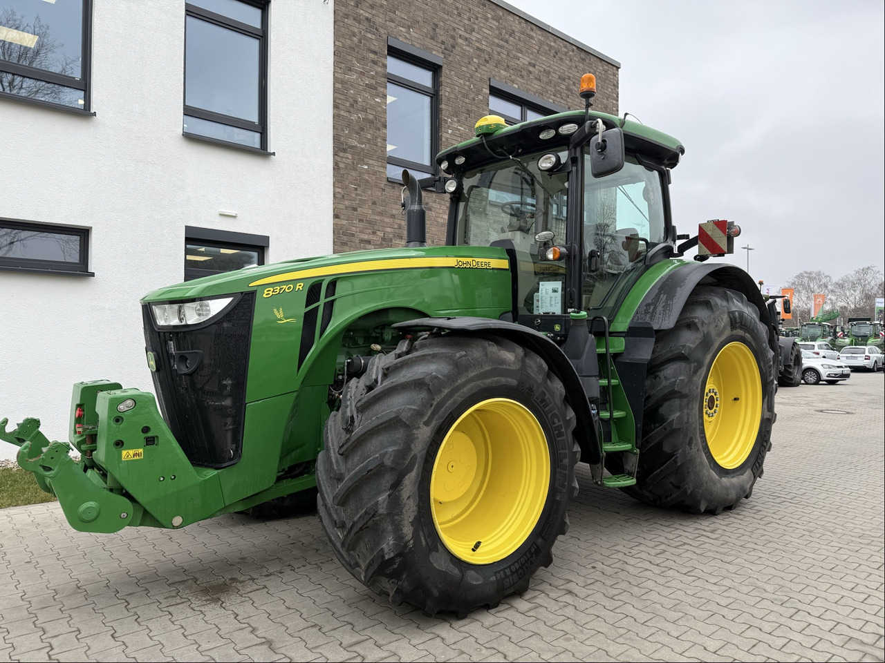John Deere 8370 R - Tracteur agricole: photos 1 John Deere 8370 R - Tracteur agricole: photos 1