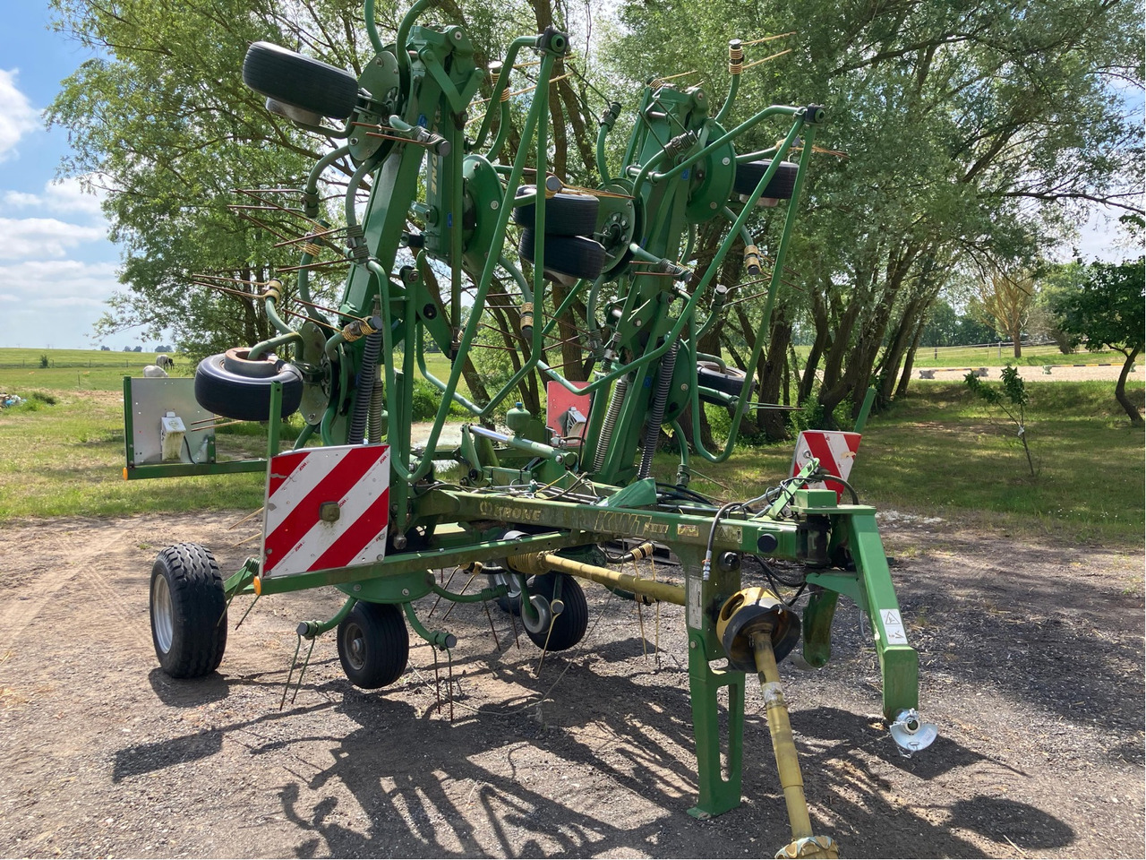 Krone KWT 8.82/8 - Faneuse: photos 3 Krone KWT 8.82/8 - Faneuse: photos 3