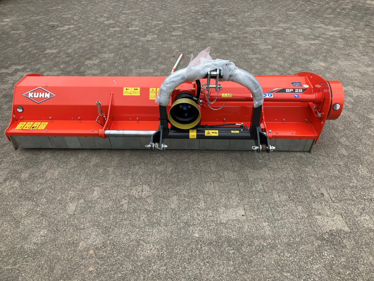 Kuhn BP 28 Mulcher - Broyeur à axe horizontal: photos 1 Kuhn BP 28 Mulcher - Broyeur à axe horizontal: photos 1