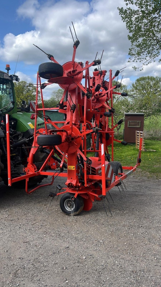Kuhn GF8712 - Faneuse: photos 3 Kuhn GF8712 - Faneuse: photos 3