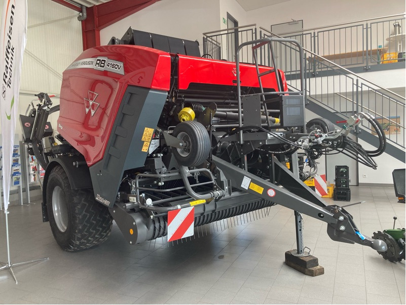 Massey Ferguson 4160 V Protec 25 Messer - Matériel de fenaison: photos 1 Massey Ferguson 4160 V Protec 25 Messer - Matériel de fenaison: photos 1