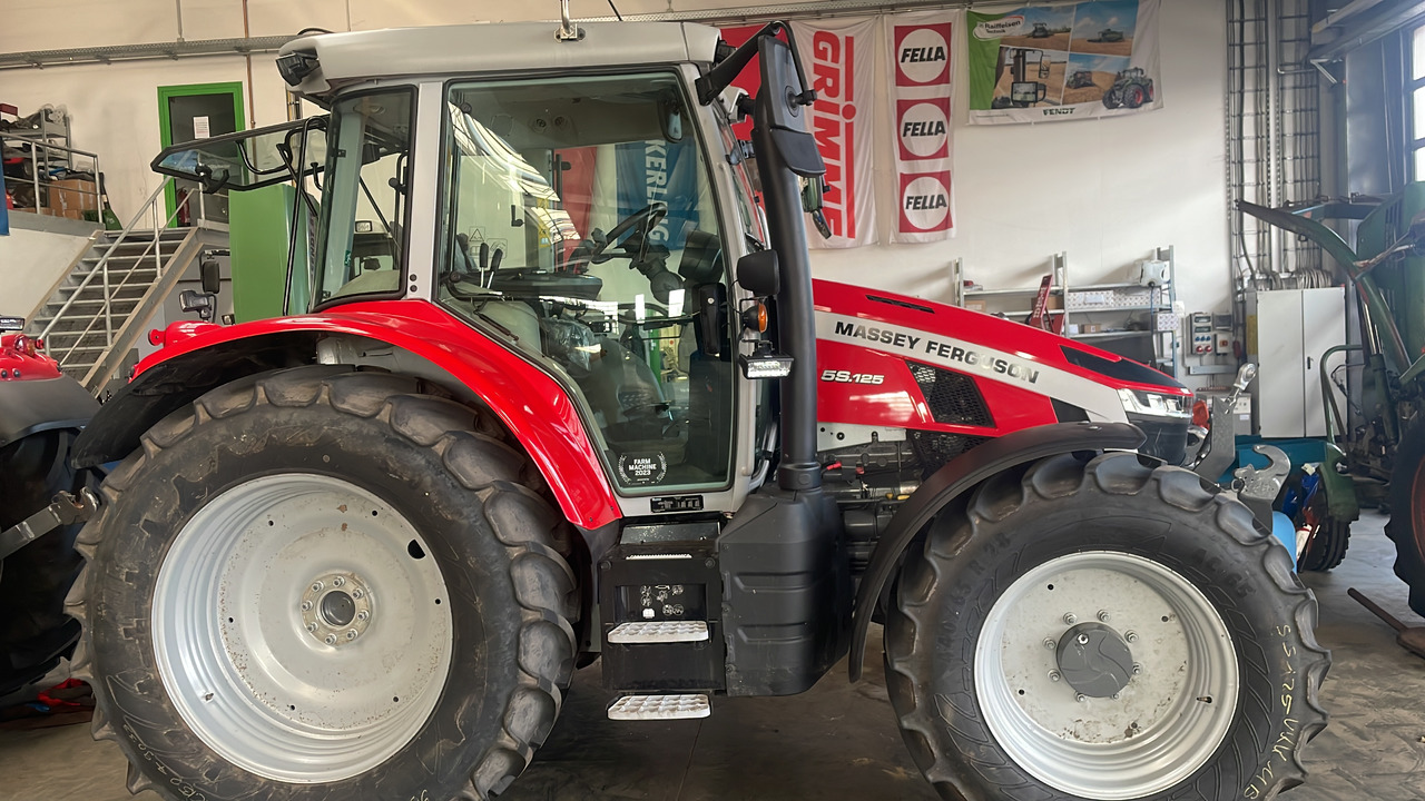Massey Ferguson 5S.125 Dyna-6 EFFICIENT - Tracteur agricole: photos 1 Massey Ferguson 5S.125 Dyna-6 EFFICIENT - Tracteur agricole: photos 1