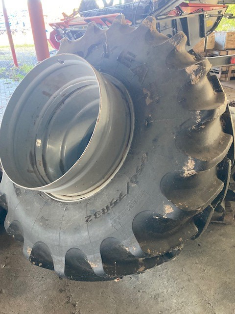 Petlas Doppelräder 650/75R32 f. Fendt - Pneu: photos 4 Petlas Doppelräder 650/75R32 f. Fendt - Pneu: photos 4